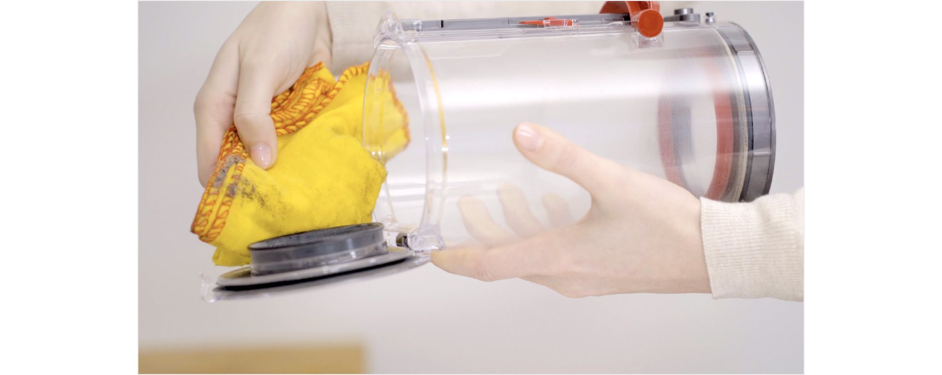 Help and support for your Dyson V12s Detect Slim Submarine™ wet and dry vacuum cleaner Dyson